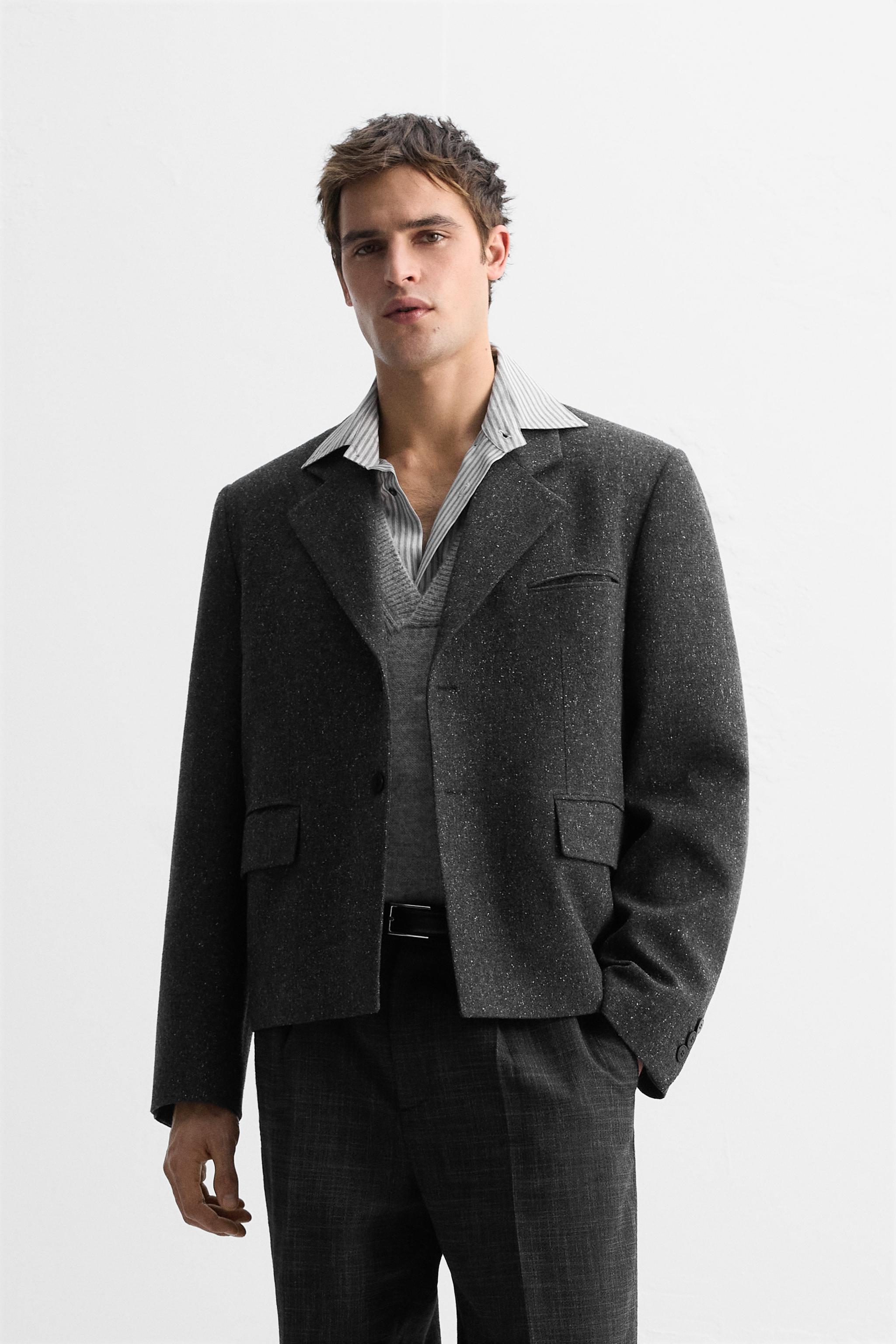 BOUTONNÉ TEXTURED SUIT JACKET Product Image