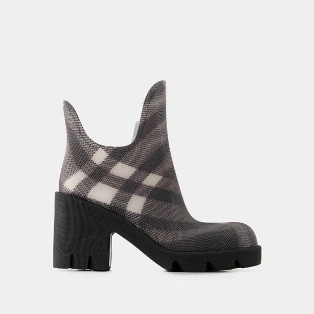 BURBERRY Lf Marsh Heel Ankle Boots In Black Product Image