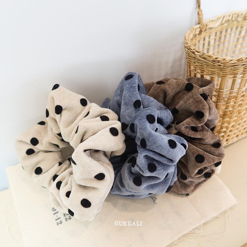 Dotted Scrunchie Product Image