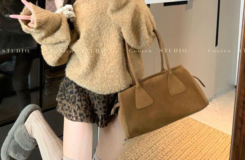 One-Shoulder Plain Sweater / Mid Rise Leopard Print Mini A-Line Skirt Product Image