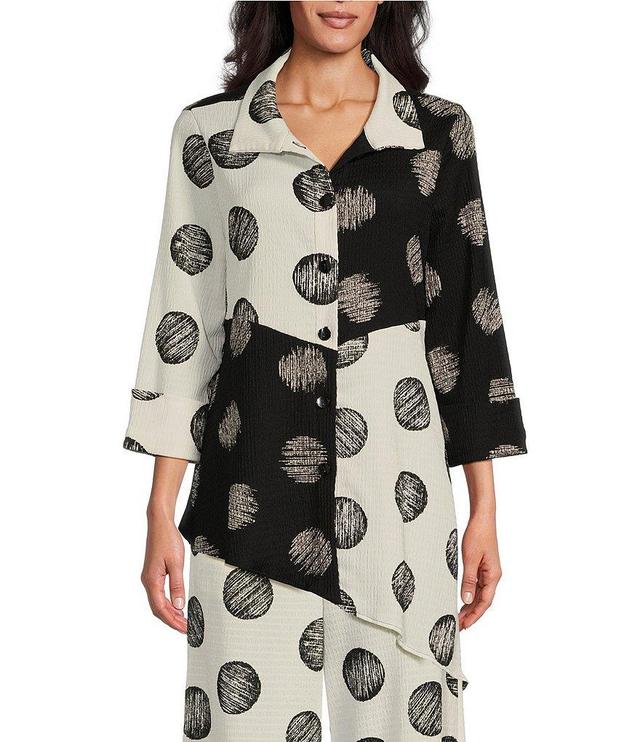 IC Collection Woven Mixed Dotted Print Point Collar 3/4 Sleeve Button Front Blouse Product Image