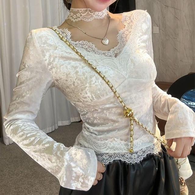 Long-Sleeve V-Neck Lace Top Product Image