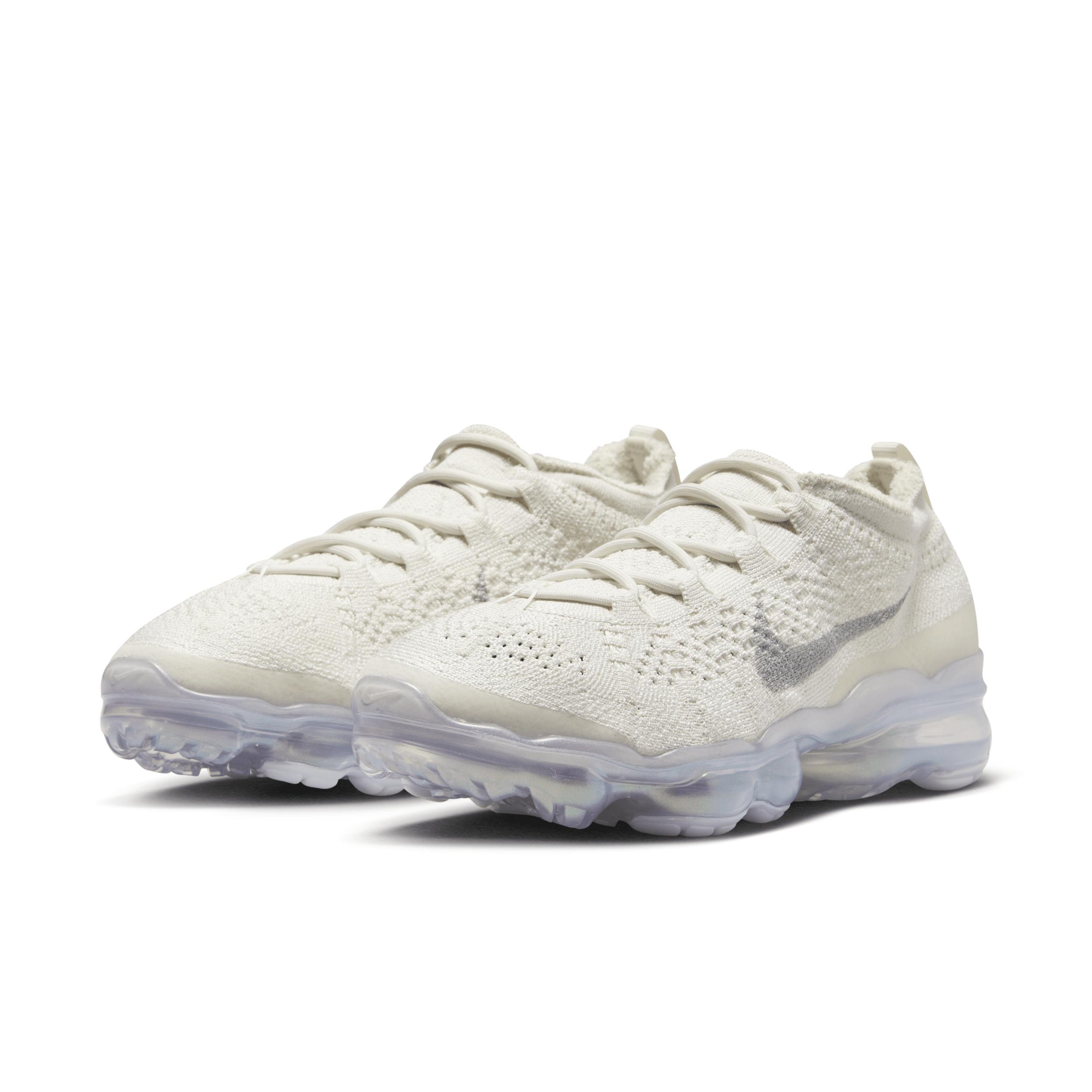 Nike Women's Air VaporMax 2023 Flyknit Shoes Product Image