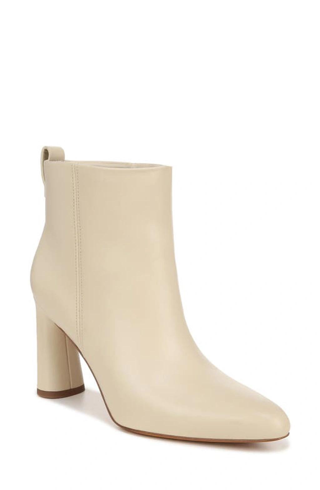 VINCE Hillside Leather Ankle Booties In Moonlight Product Image