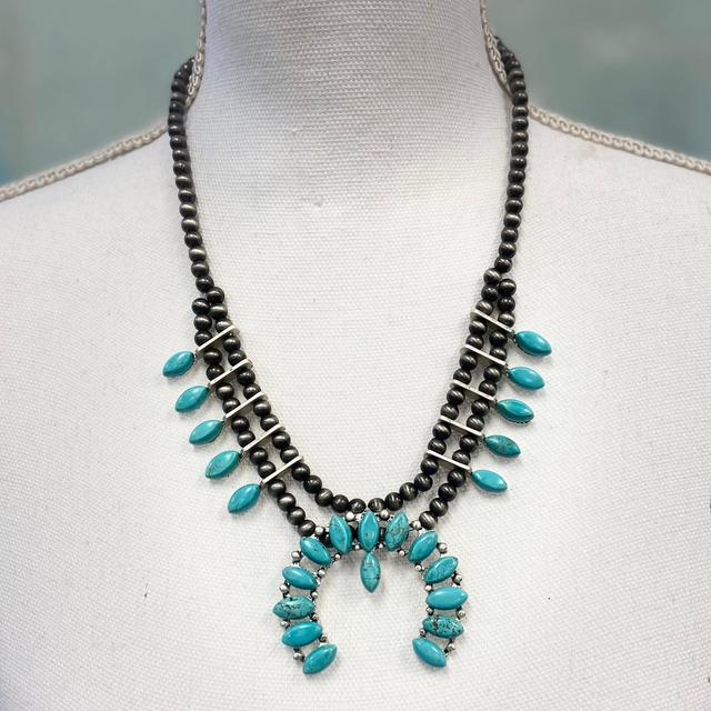 "Don Quijote" Turquoise Necklace Product Image