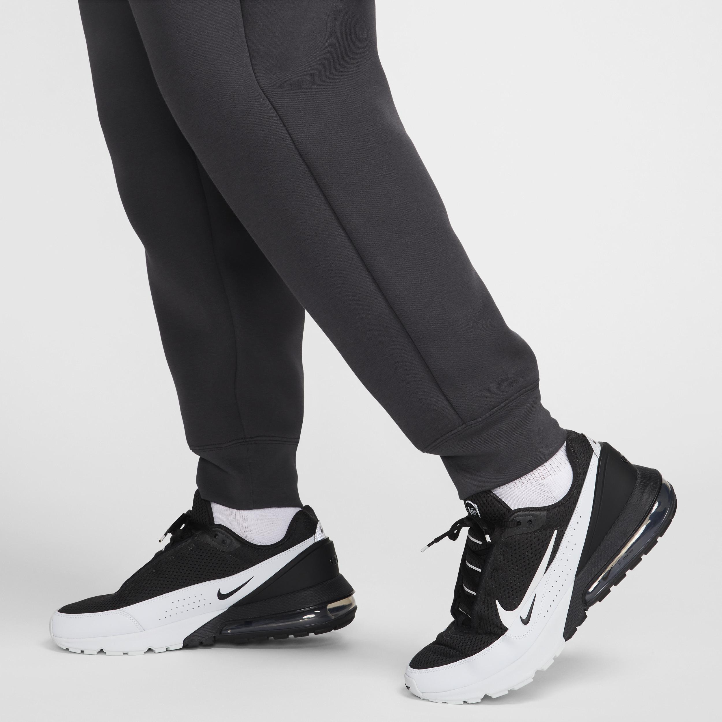 Nike Men's Tech Fleece Pants Product Image