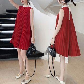 Maternity Halter-Neck Bow Back Pleated Mini A-Line Dress Product Image