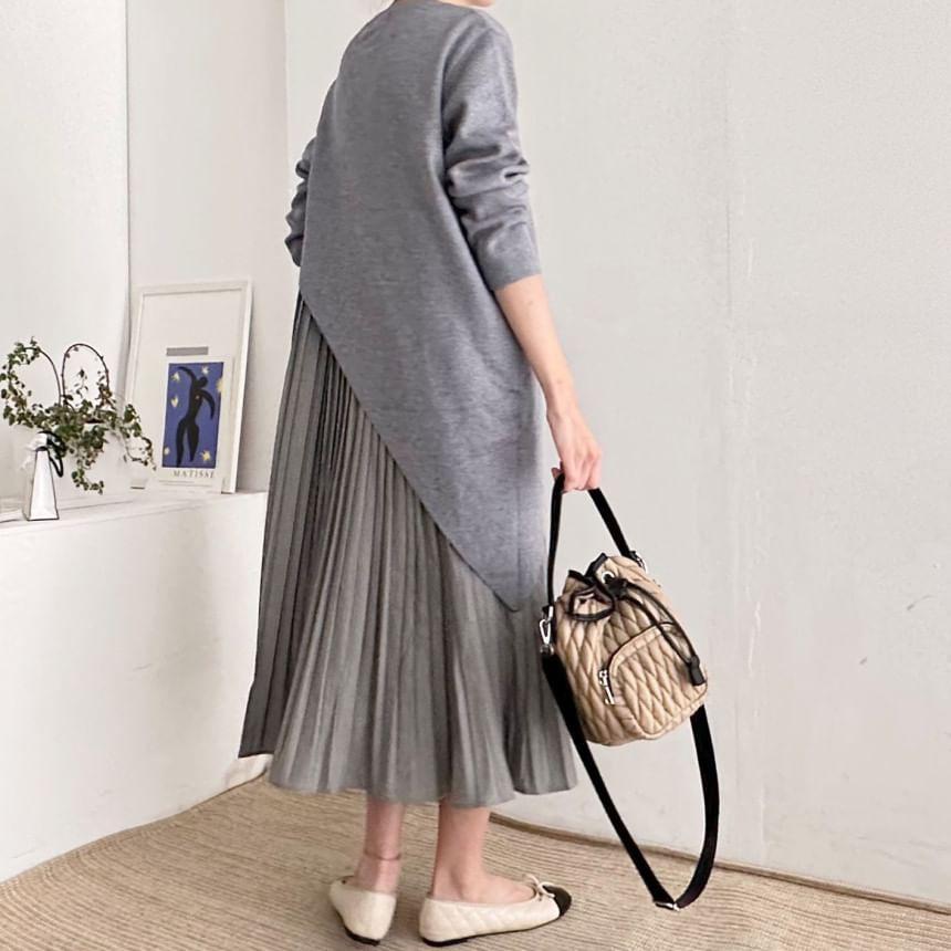 Set: Long-Sleeve Asymmetrical Plain Knit Top + Sleeveless Pleated Midi A-Line Dress Product Image