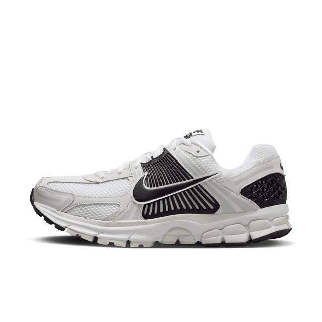 Nike Men's Zoom Vomero 5 Shoes Product Image