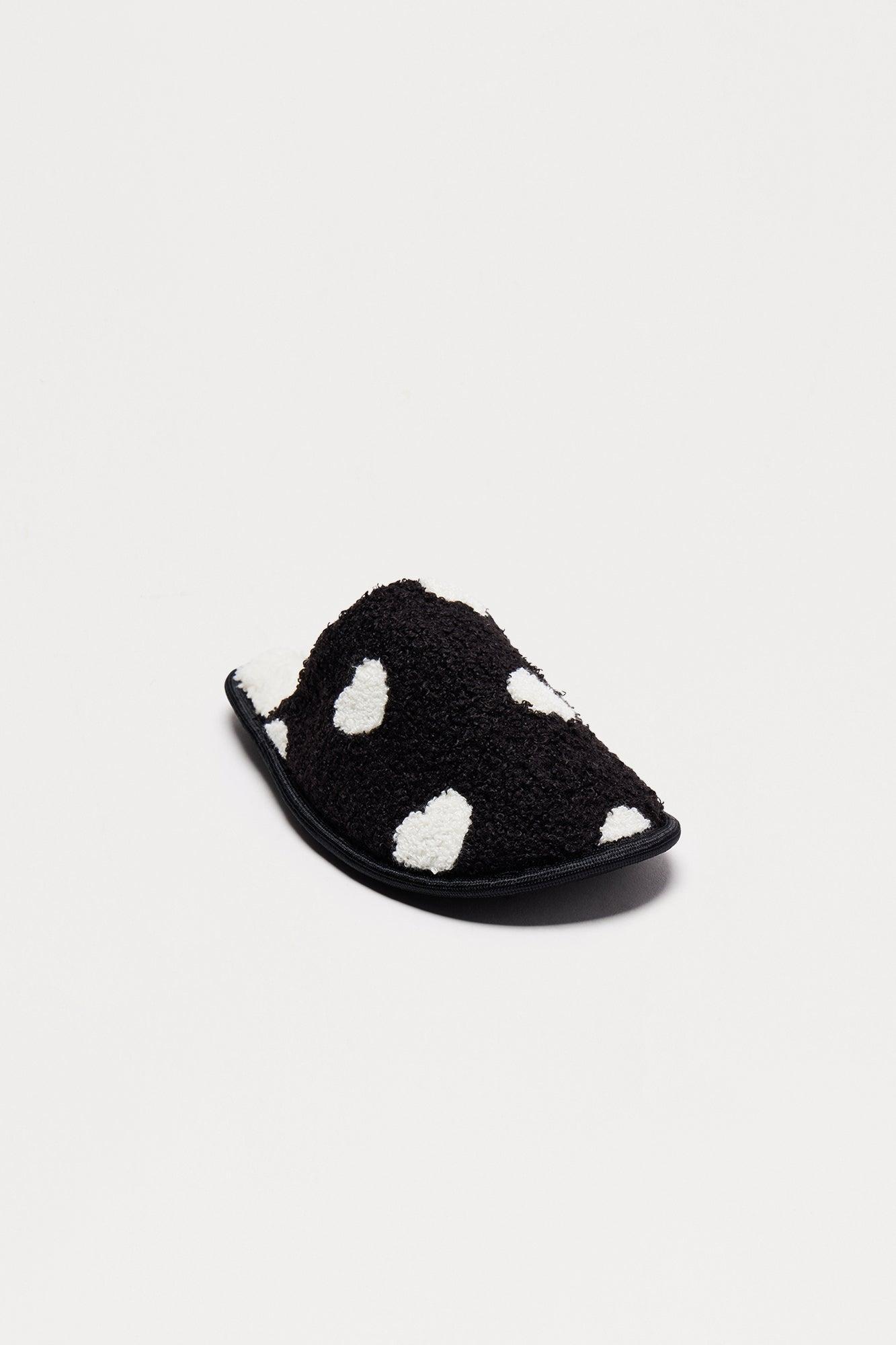 Heart To Heart Slippers - Black Product Image