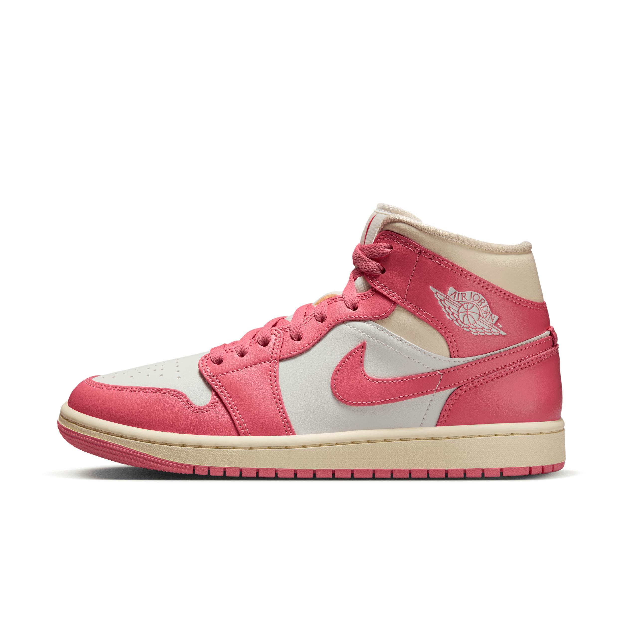 Air Jordan 1 Mid Women's Shoes Product Image