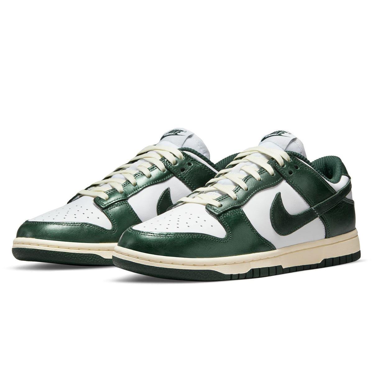 WOMEN'S NIKE DUNK LOW Female Product Image