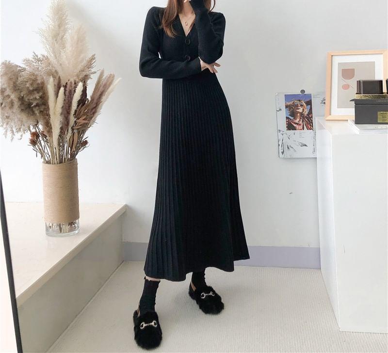 Long-Sleeve V-Neck Plain Ribbed Midi Knit Dress Product Image