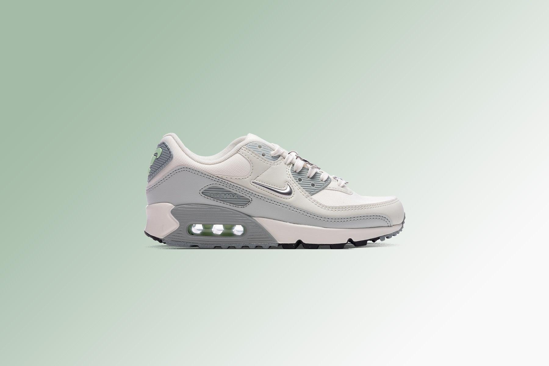 Women's Air Max 90 SE - Sail/Metallic Silver/Sea Glass Female Product Image