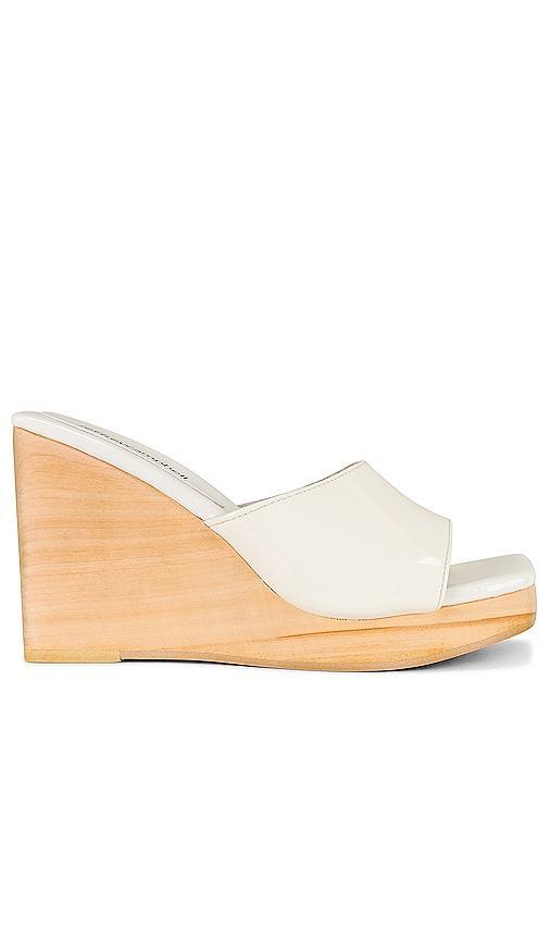 Simona Wedge Product Image