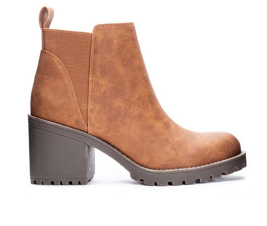 Women's Dirty Laundry Lido Lugged Chelsea Boots Product Image