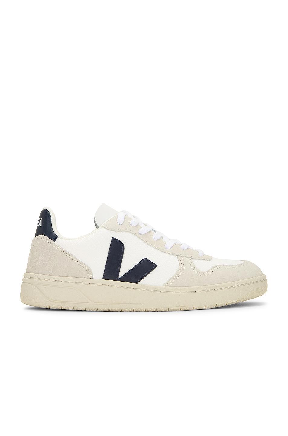 Veja V-10 Sneaker in Taupe. Size 35, 37, 38, 39, 40, 41. product image