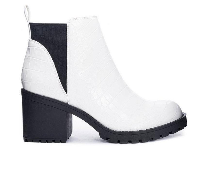 Women's Dirty Laundry Lido Lugged Chelsea Boots Product Image