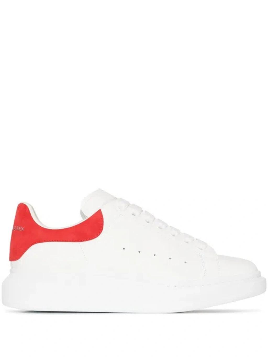 Oversized Sneaker With Logo In White Product Image