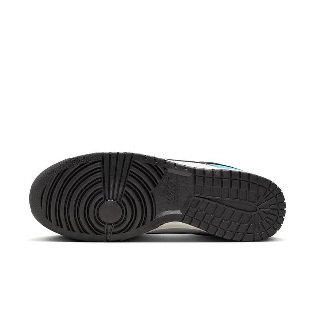 Nike Men's Dunk Low N7 Shoes Product Image