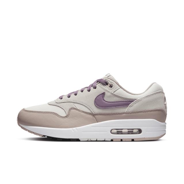 Nike Men's Air Max 1 SC Shoes Product Image