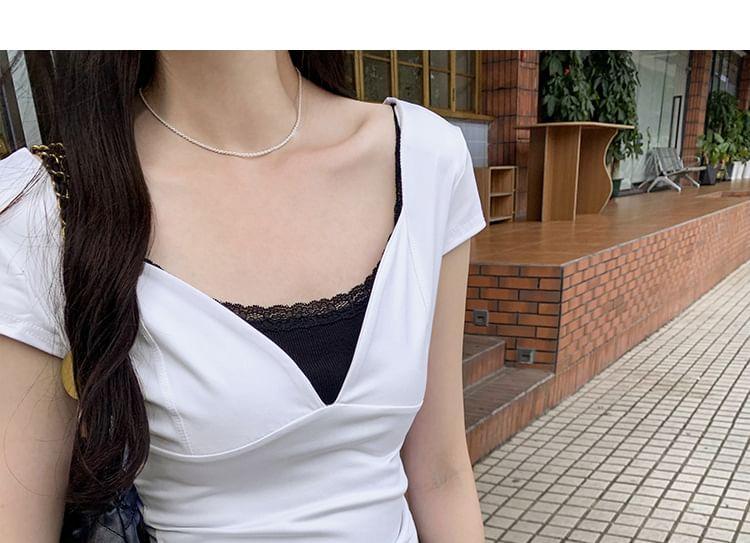 Short Sleeve Plain Open-Back Slim-Fit Crop T-Shirt Product Image