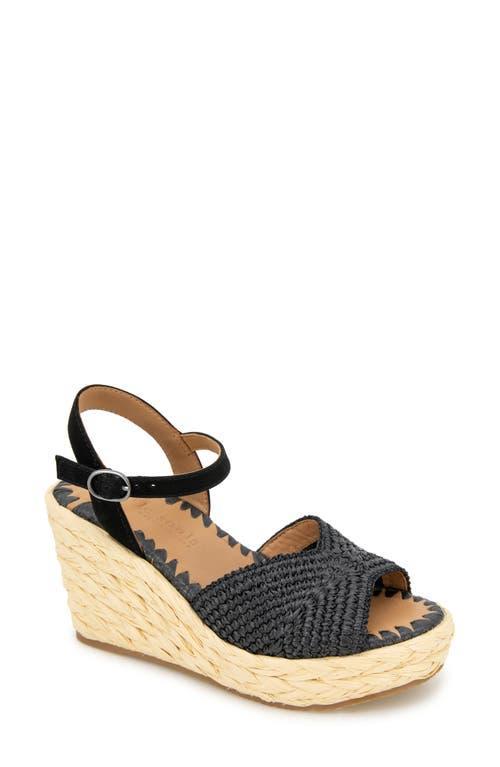 Gentle Souls by Kenneth Cole Nomi Raffia Raffia) Women's Sandals Product Image