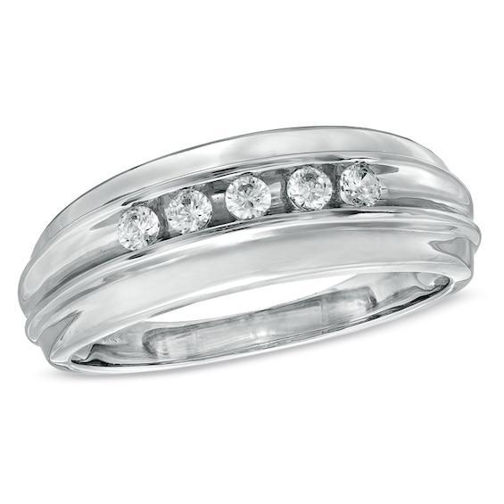 Men's 1/4 CT. T.w. Diamond Five Stone Wedding Band in 10K White Gold Product Image