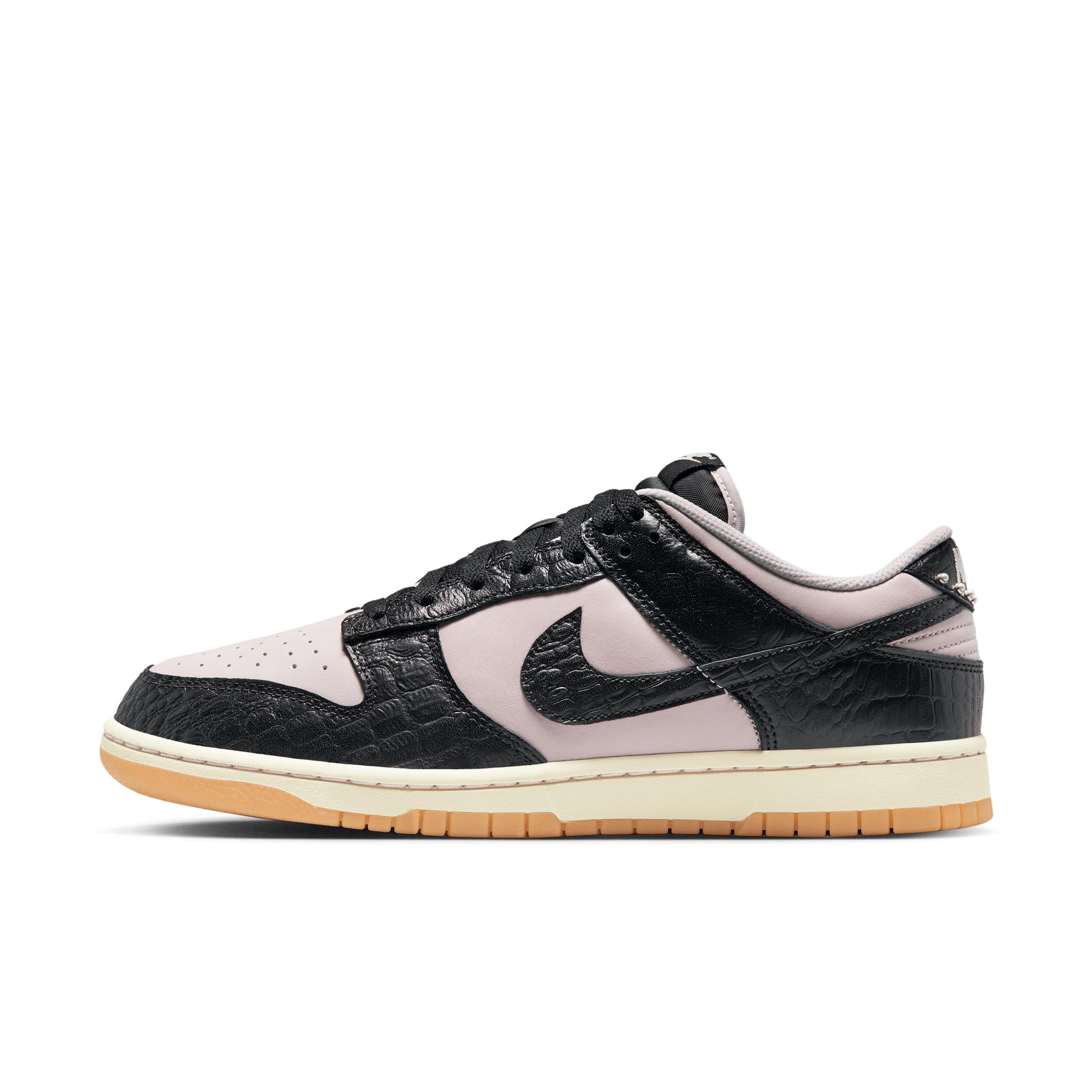 Nike Dunk Low Retro Men's Shoes Product Image