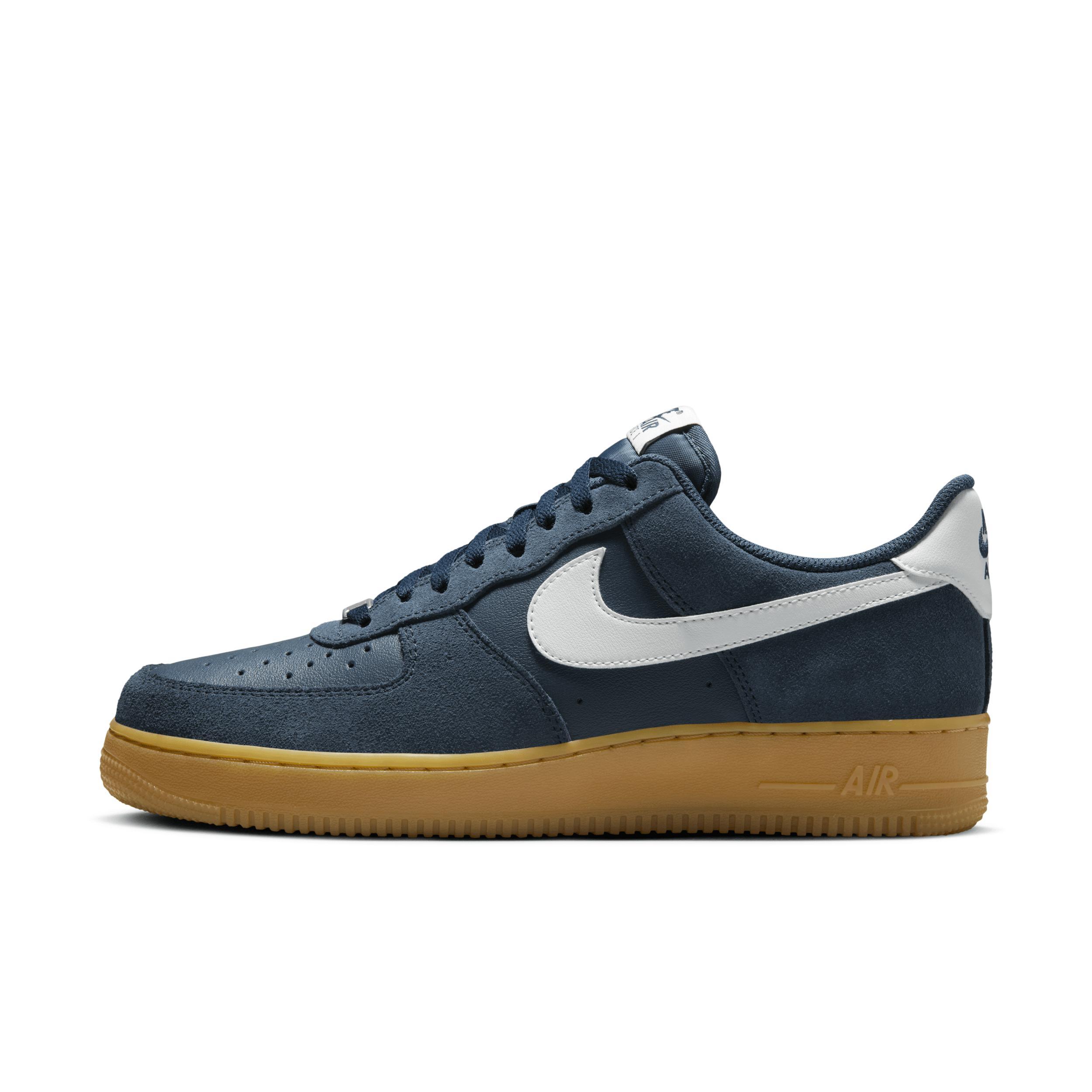 Nike Men's Air Force 1 '07 LV8 Shoes Product Image