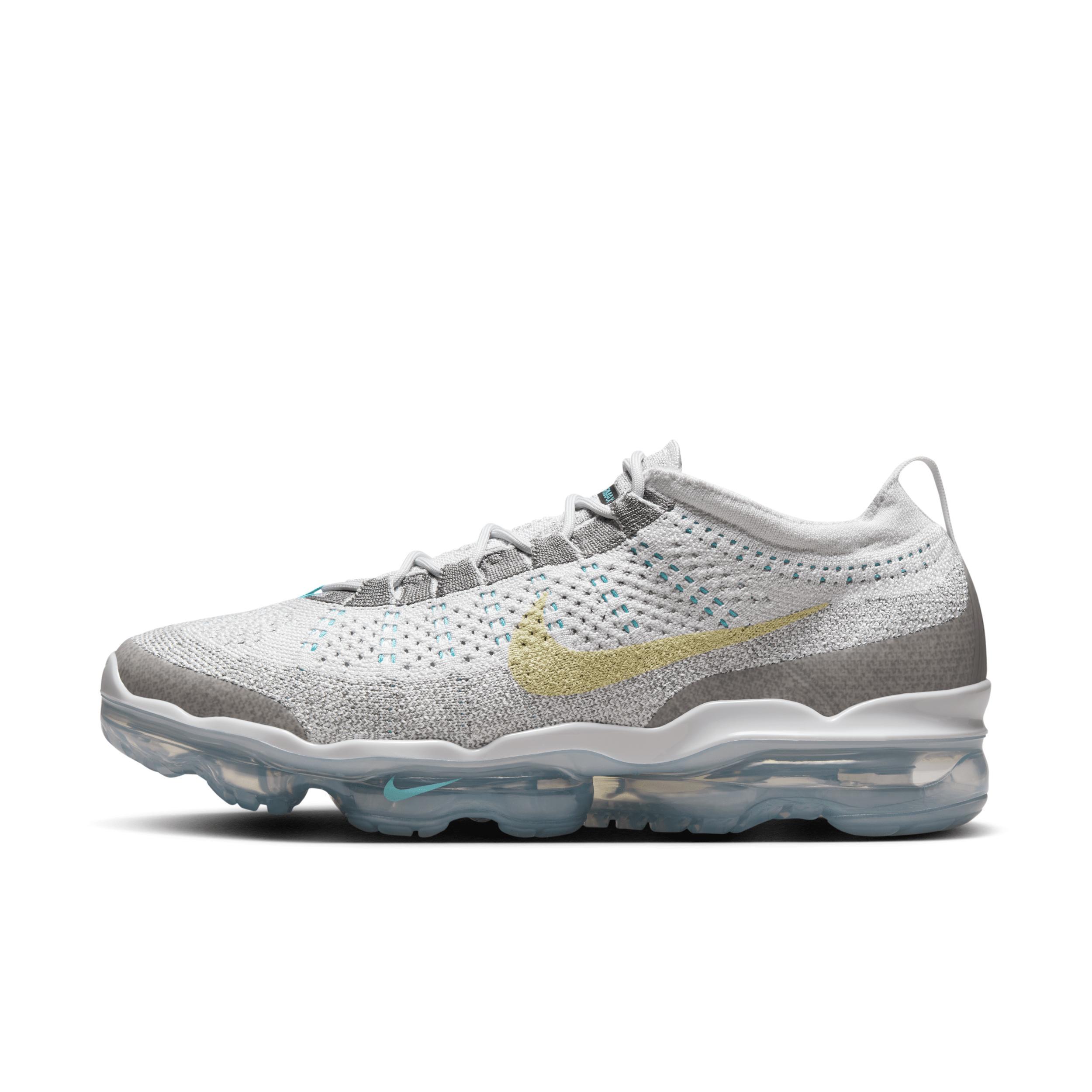 Nike Men's Air VaporMax 2023 Flyknit Shoes Product Image