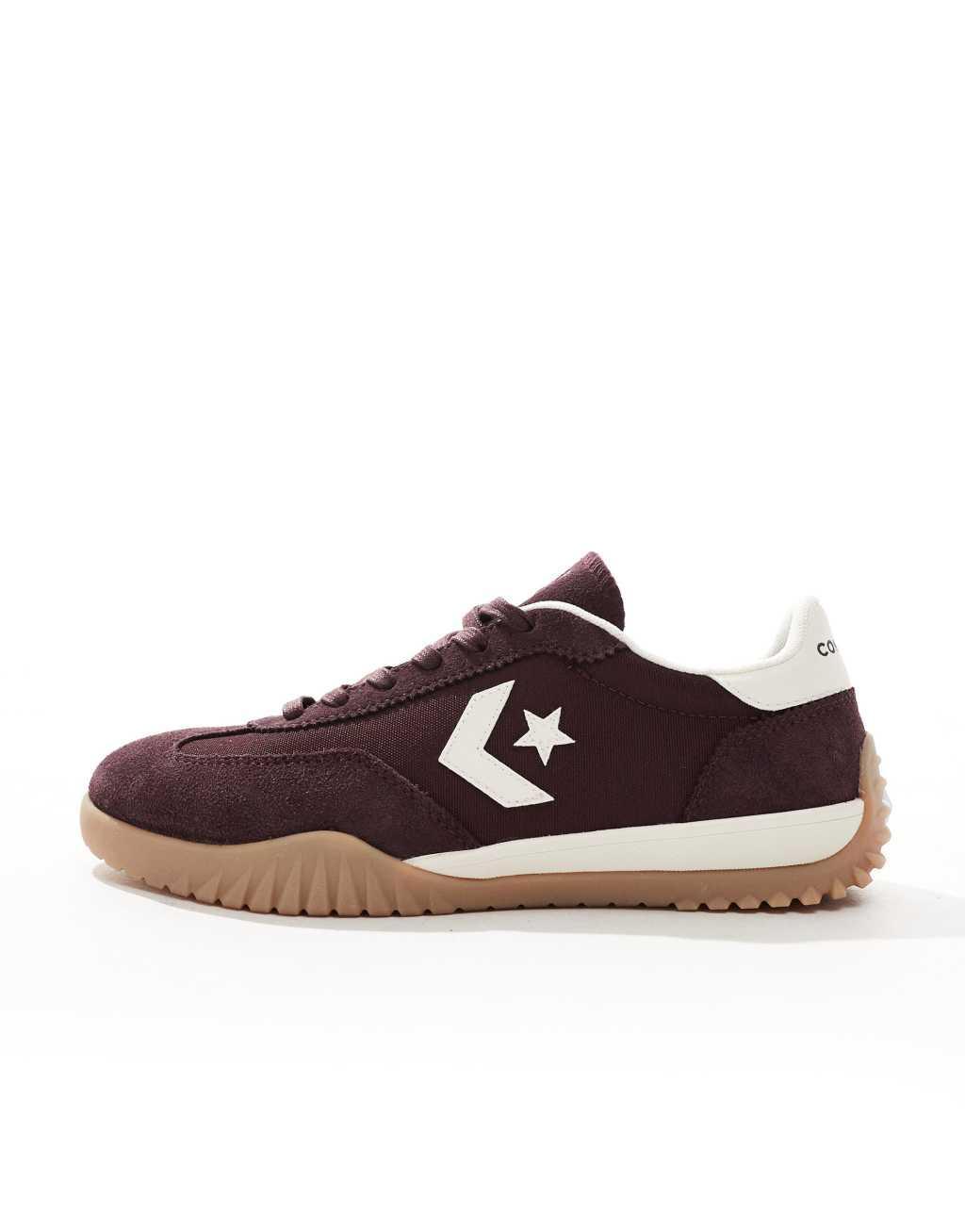 Converse Run Star sneakers in burgundy Product Image