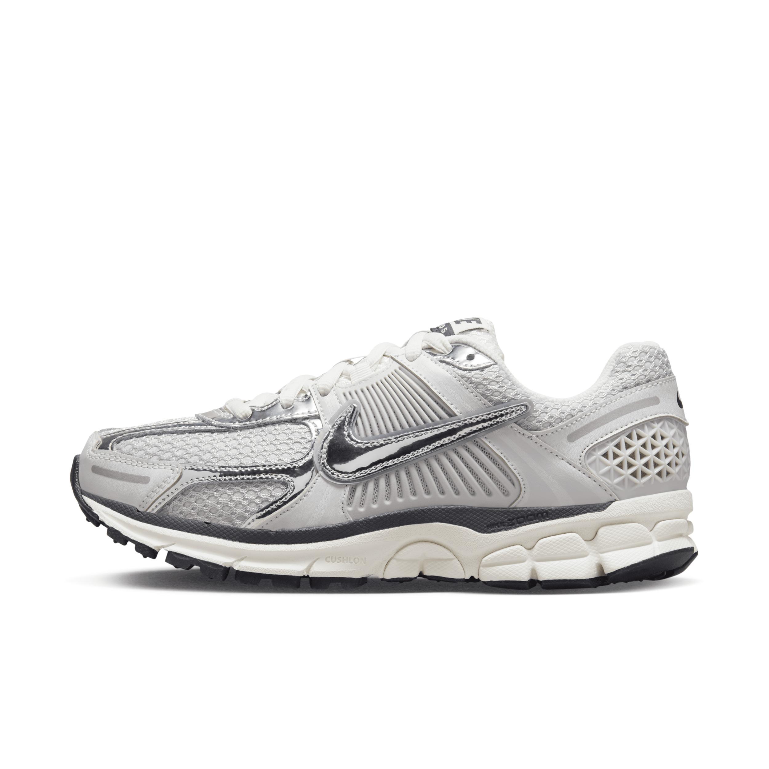 Nike Women's Zoom Vomero 5 Shoes Product Image