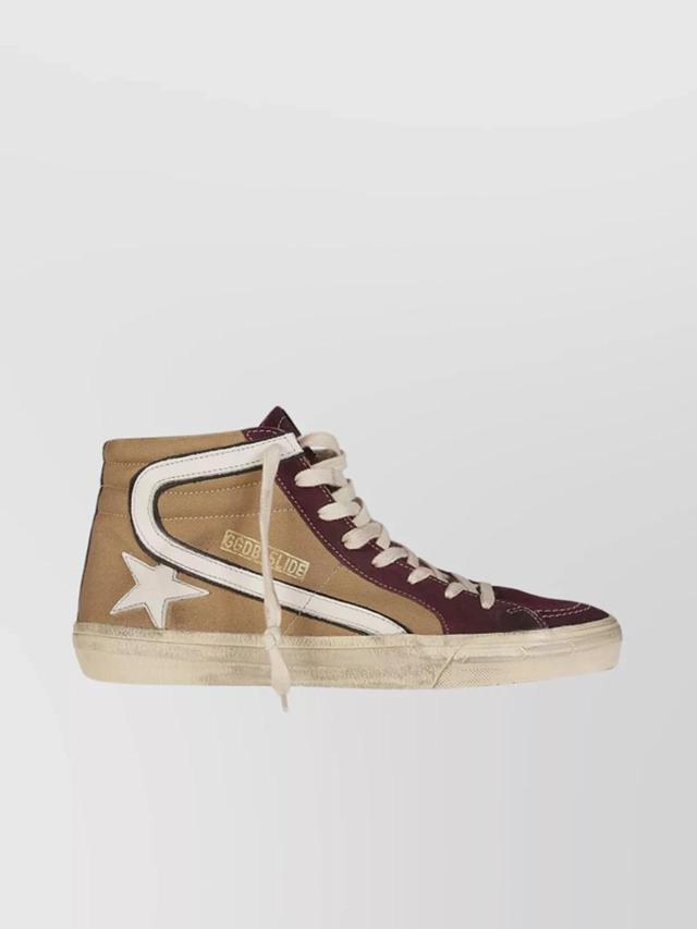 GOLDEN GOOSE Man Sneakers. In Cream Product Image