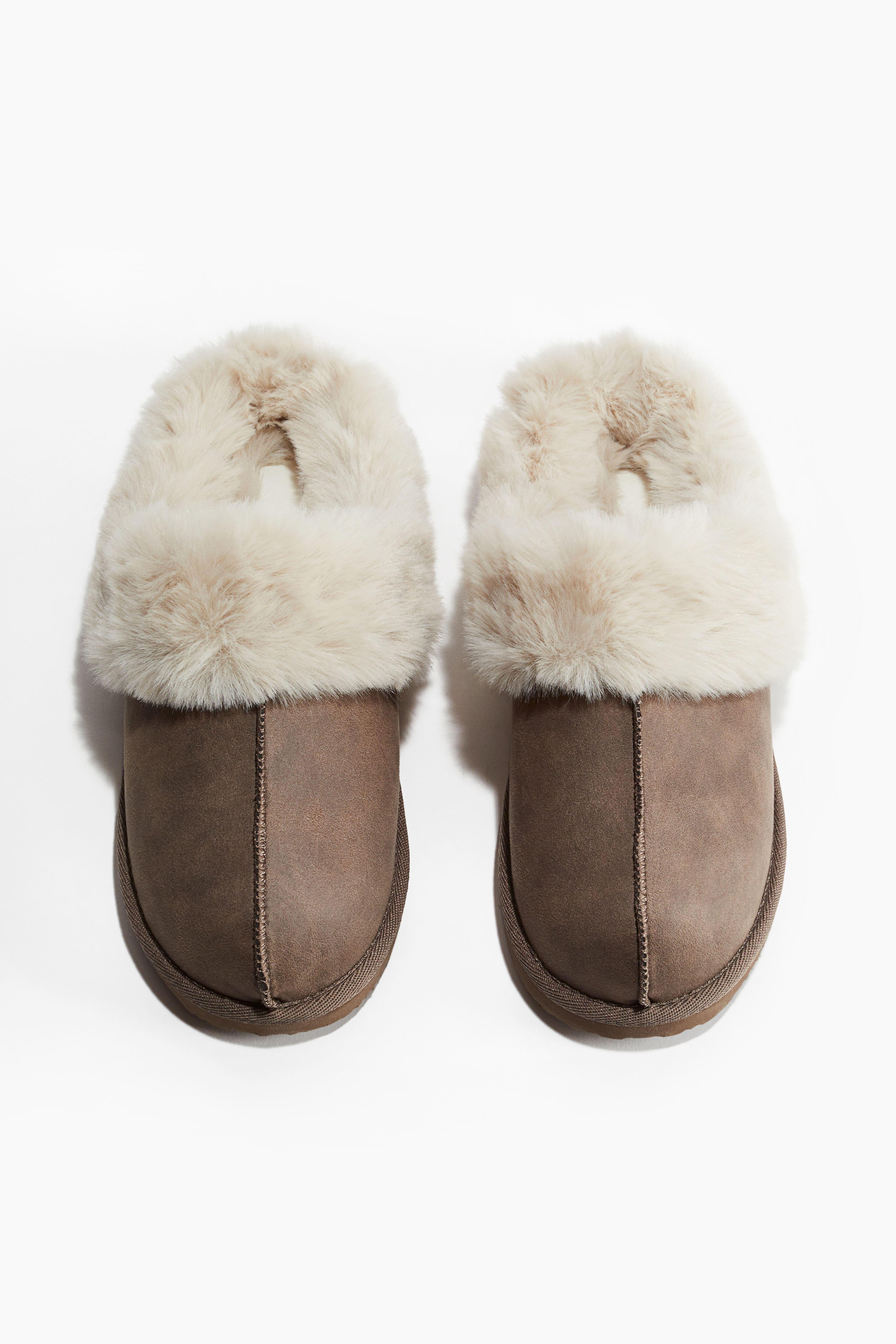 Warm-lined Slippers Product Image