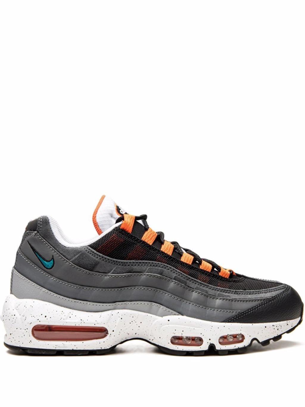 Men's Air Max 95 Running Shoes In Black/aquamarine-turf Orange In Black,turf Orange,white,aquamarine Product Image