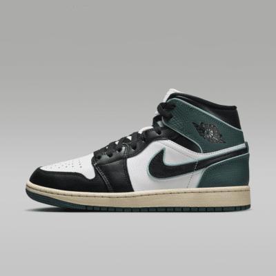 Air Jordan 1 Mid SE Women's Shoes Product Image