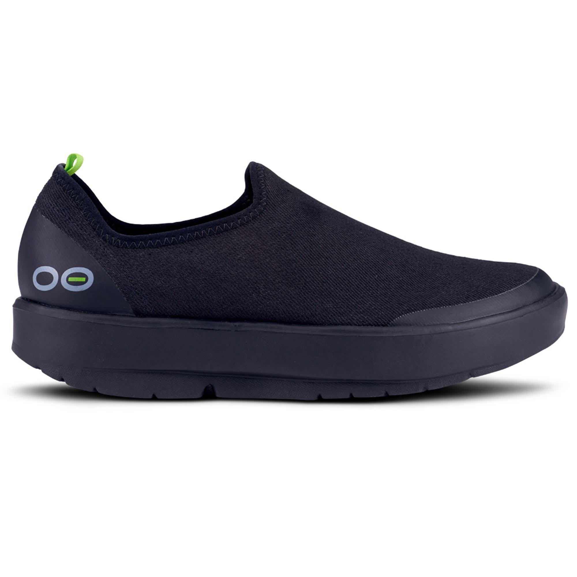 OOFOS OOmg Low eeZee (Black) Women's Shoes Product Image