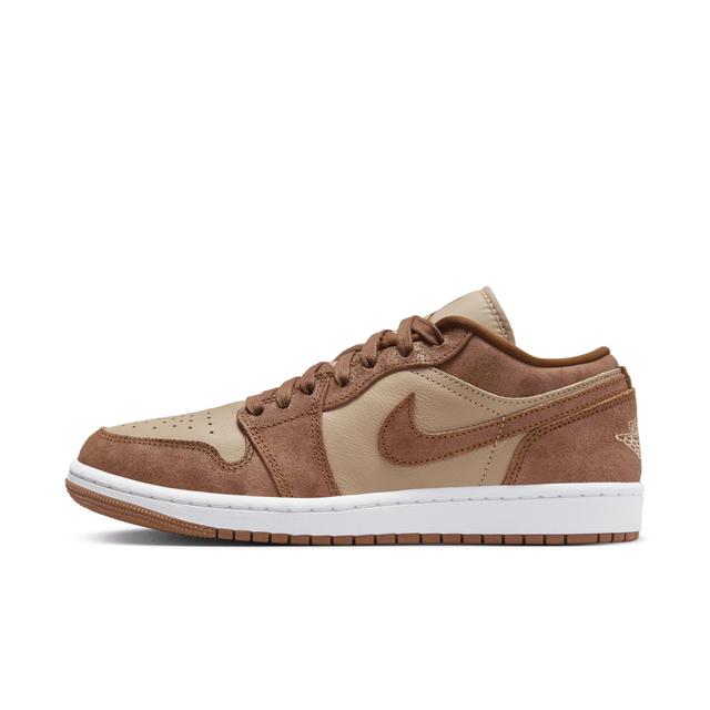 Women's Air Jordan 1 Low SE Shoes Product Image