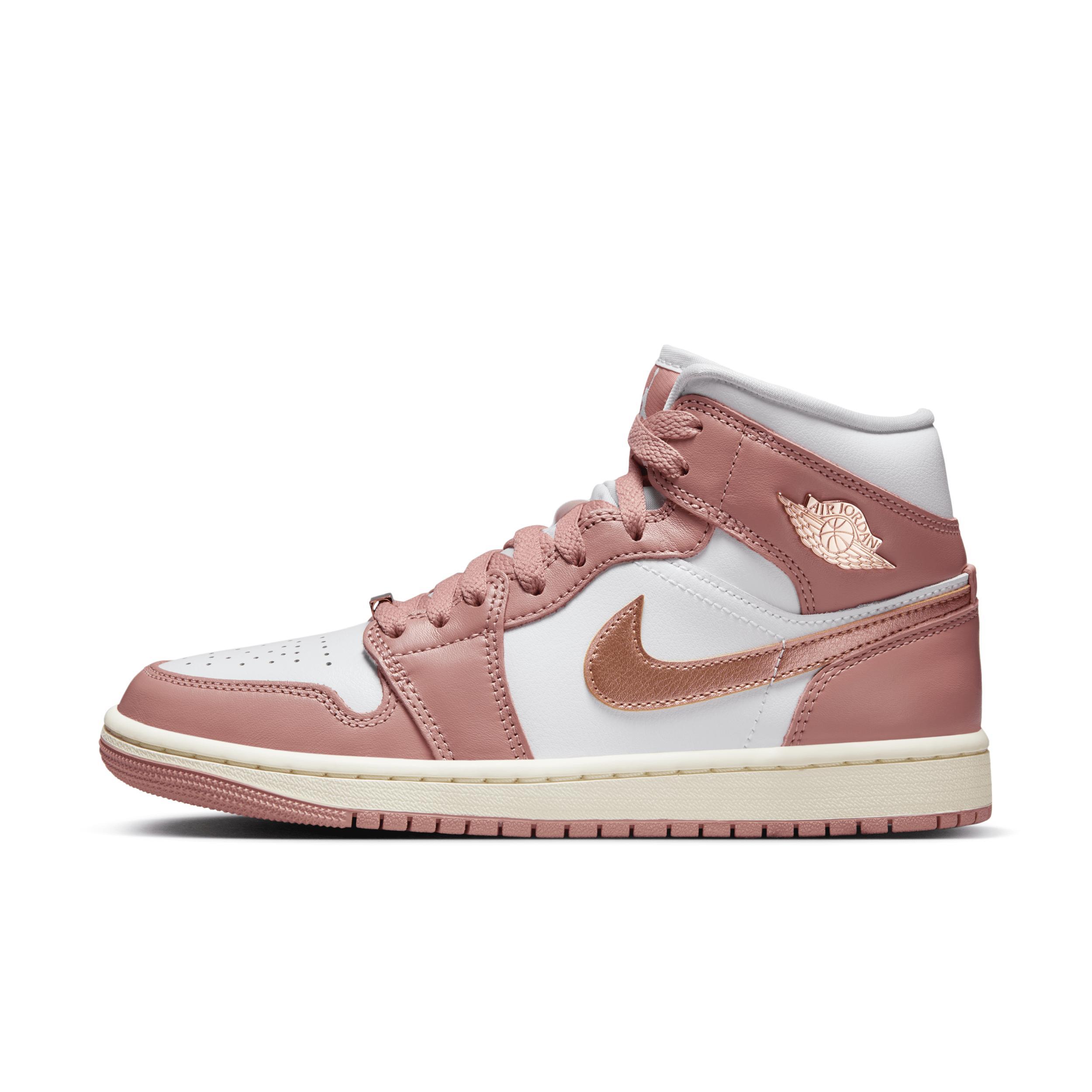 Women's Air Jordan 1 Mid SE Shoes Product Image