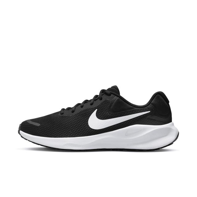 Nike Revolution 7 sneakers in black and white Product Image