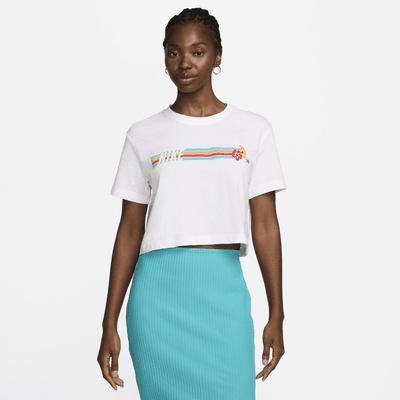 Nike Sportswear Women's Cropped T-Shirt Product Image