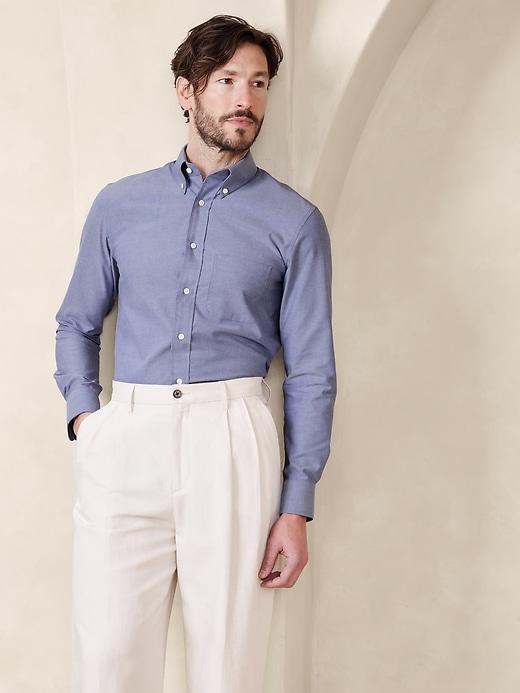 Slim Wrinkle-Resistant Dress Shirt Product Image