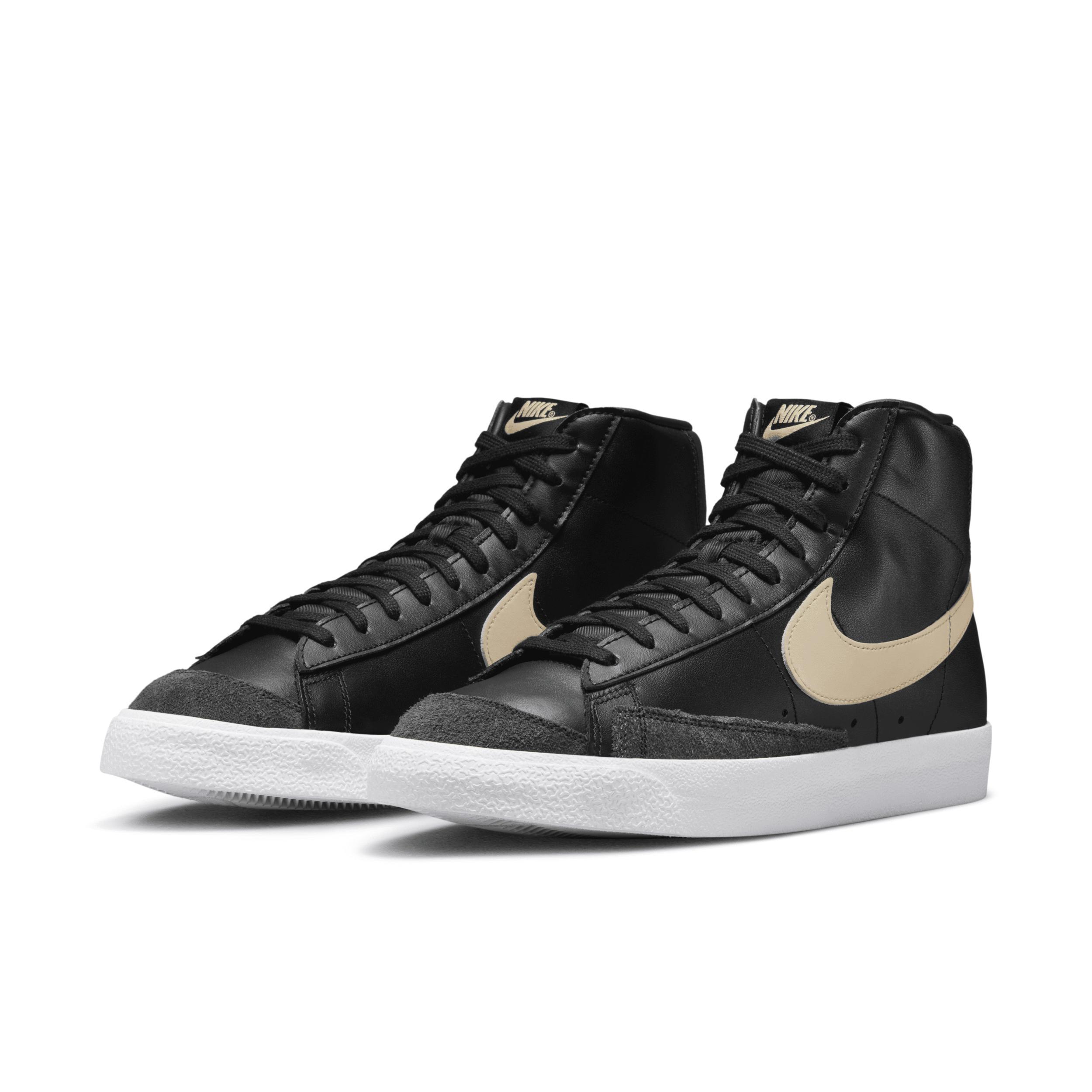 Nike Men's Blazer Mid '77 Vintage Shoes Product Image