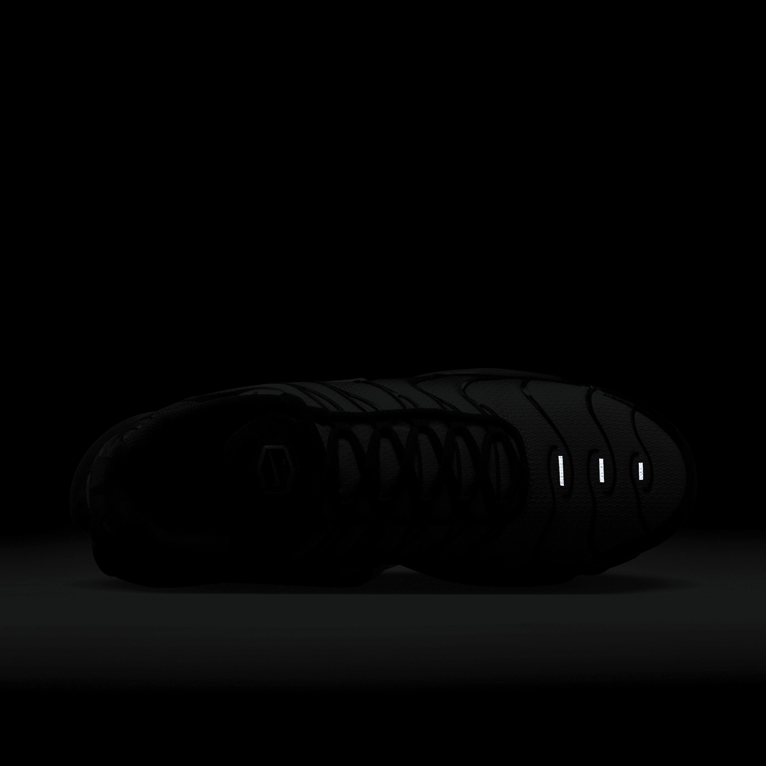 Nike Men's Air Max Plus Shoes Product Image