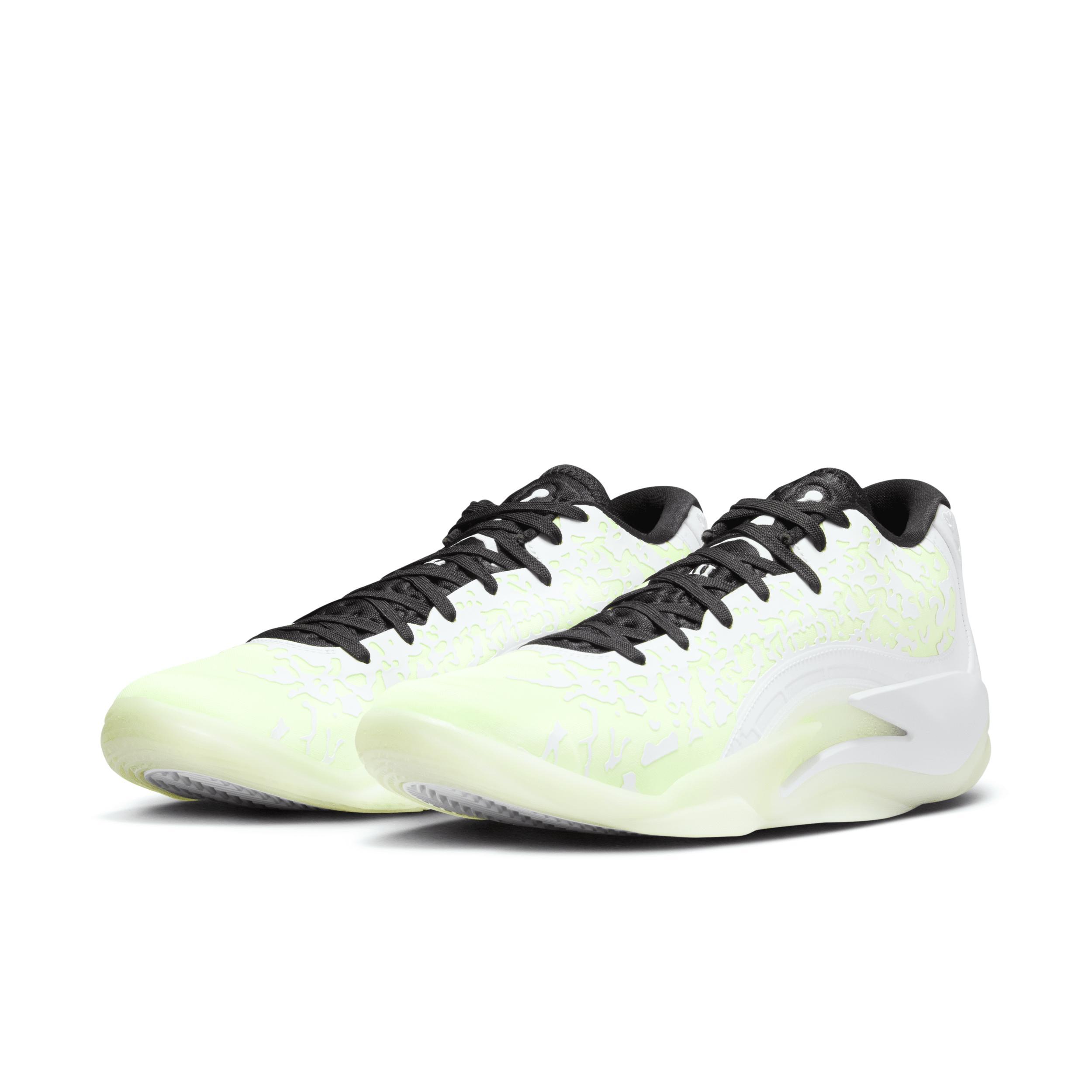 Nike Men's Zion 3 Basketball Shoes Product Image