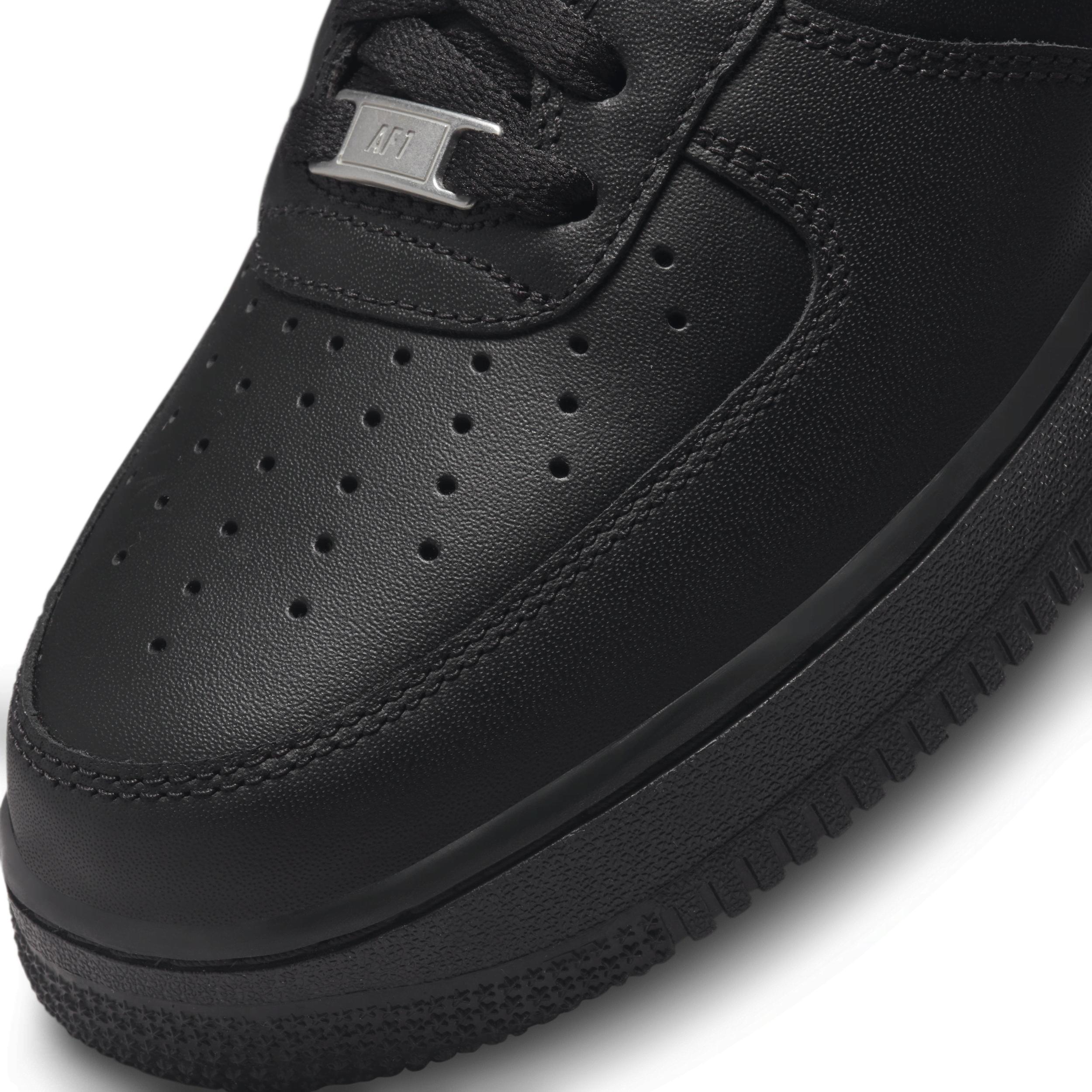 Nike Mens Nike Air Force 1 07 LE Low - Mens Basketball Shoes Product Image