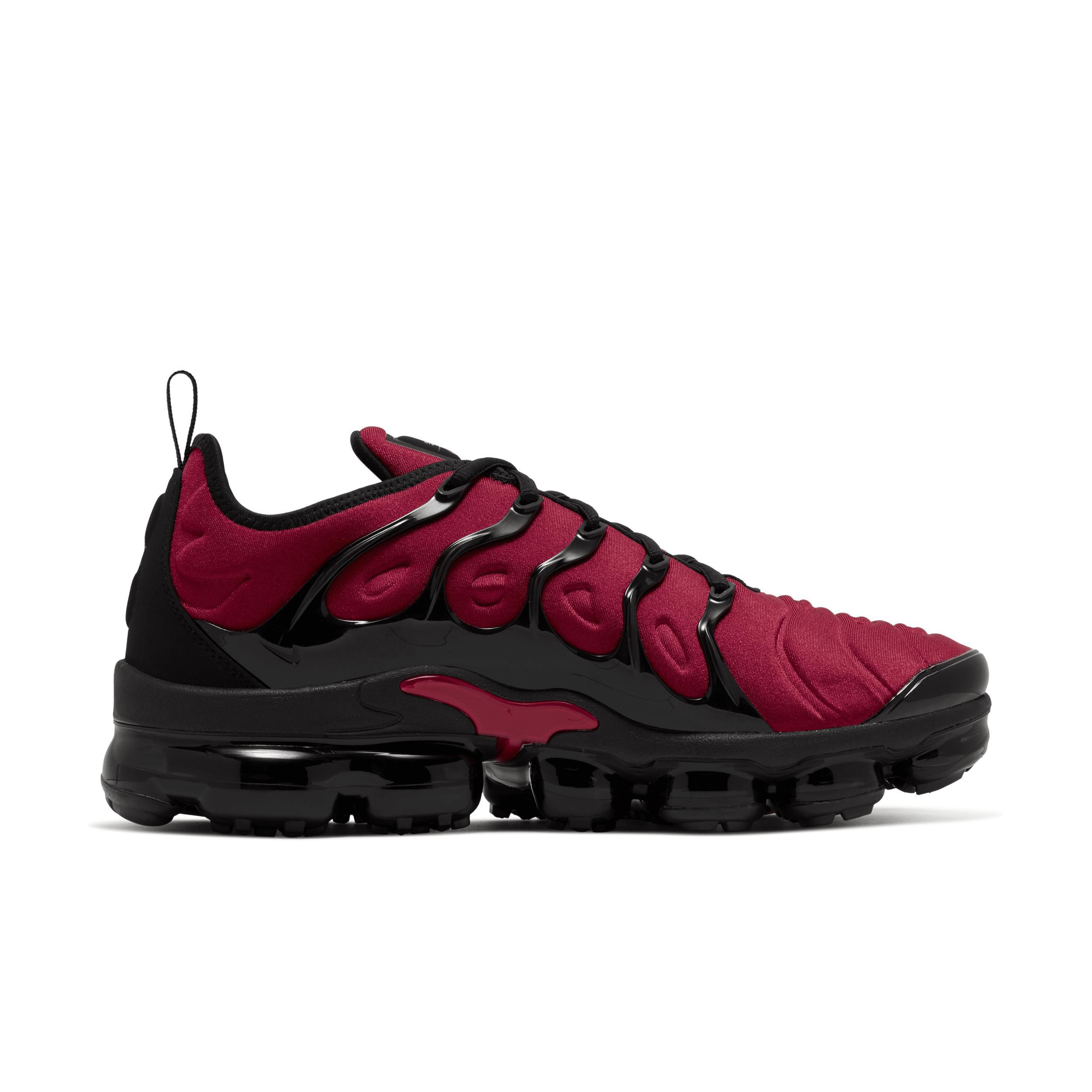 Nike Men's Air VaporMax Plus Shoes Product Image