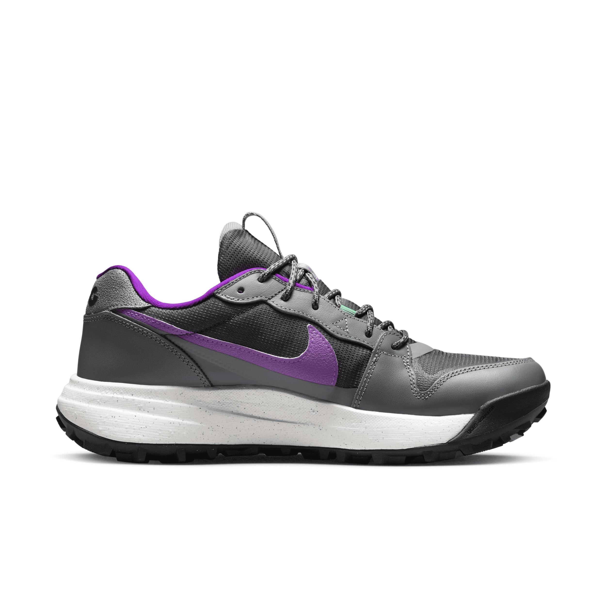 Men's Nike ACG Lowcate Shoes Product Image