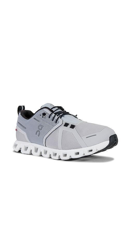 On Cloud 5 Waterproof Sneaker in Glacier & White - Grey. Size 6.5 (also in 6). Product Image